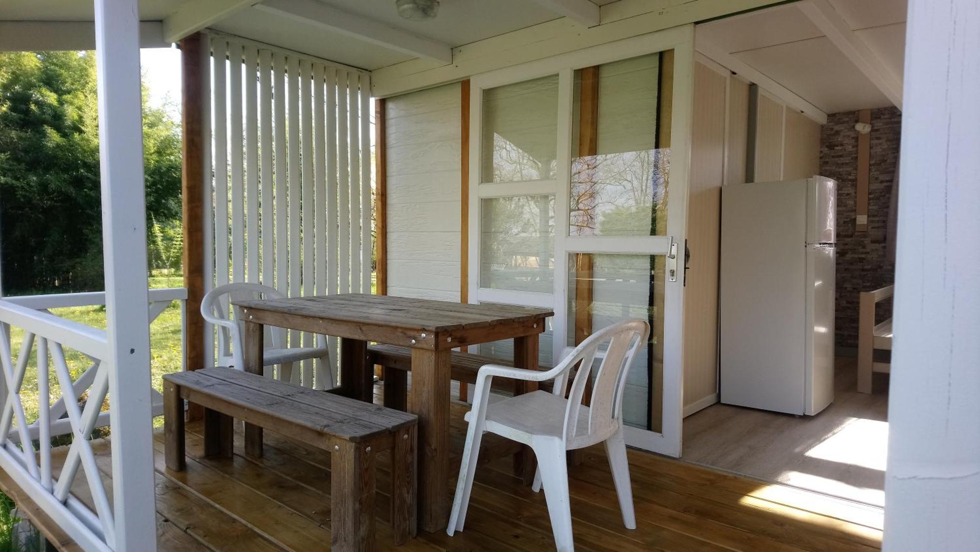 Camping Fontaine Du Roc Guest House Devillac Exterior photo